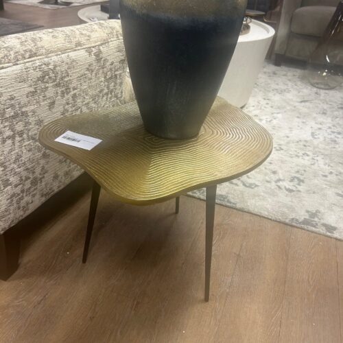 CONTEMPORARY TEXTURED METAL ACCENT TABLE,  GOLD